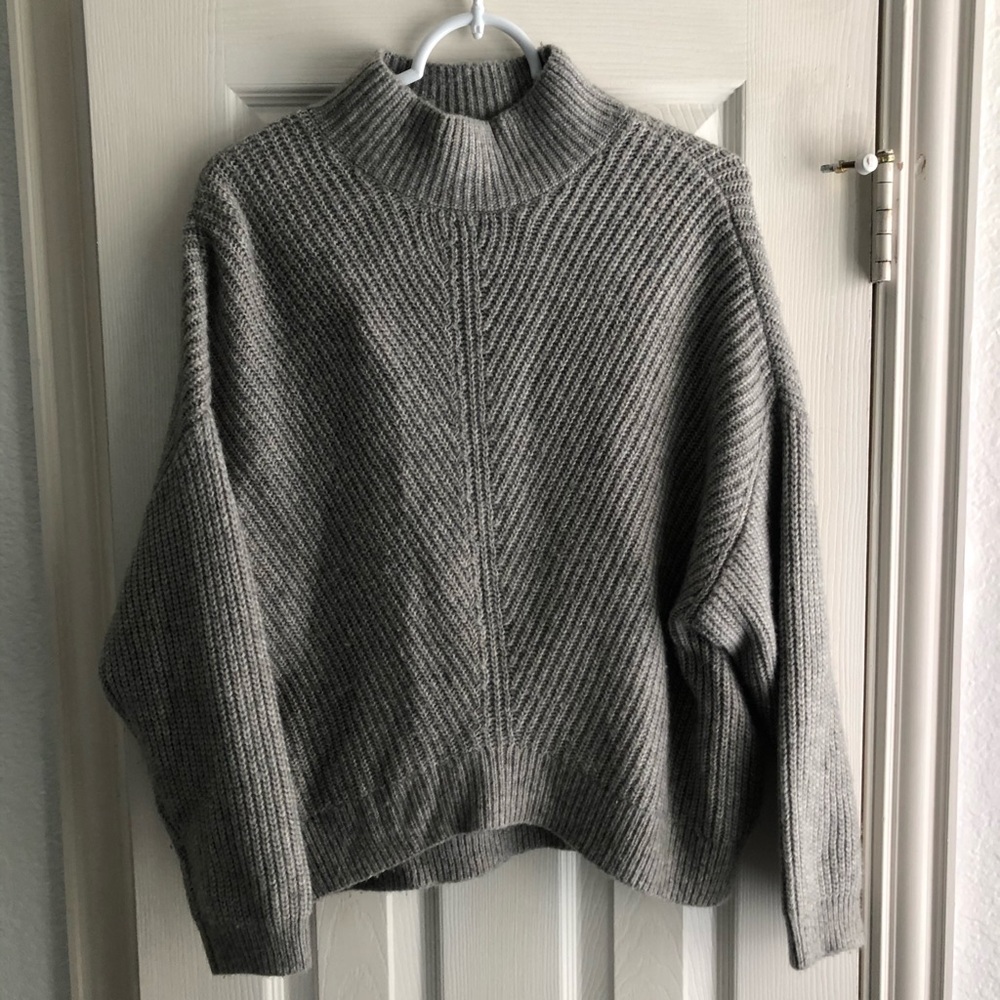 express mock neck sweater size small
